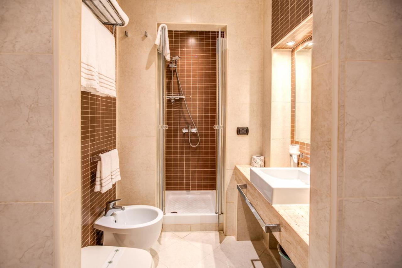 Hotel Everest Inn Rome Bagian luar foto