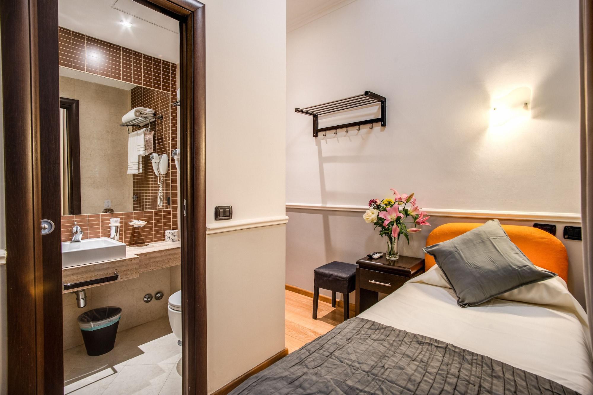 Hotel Everest Inn Rome Bagian luar foto